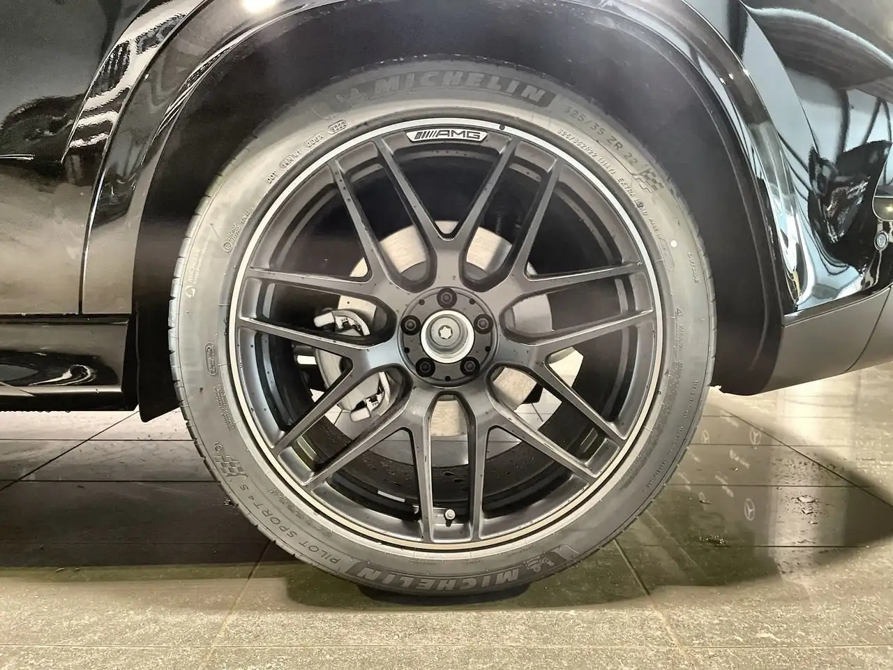 Mercedes-Benz GLE - Image 18
