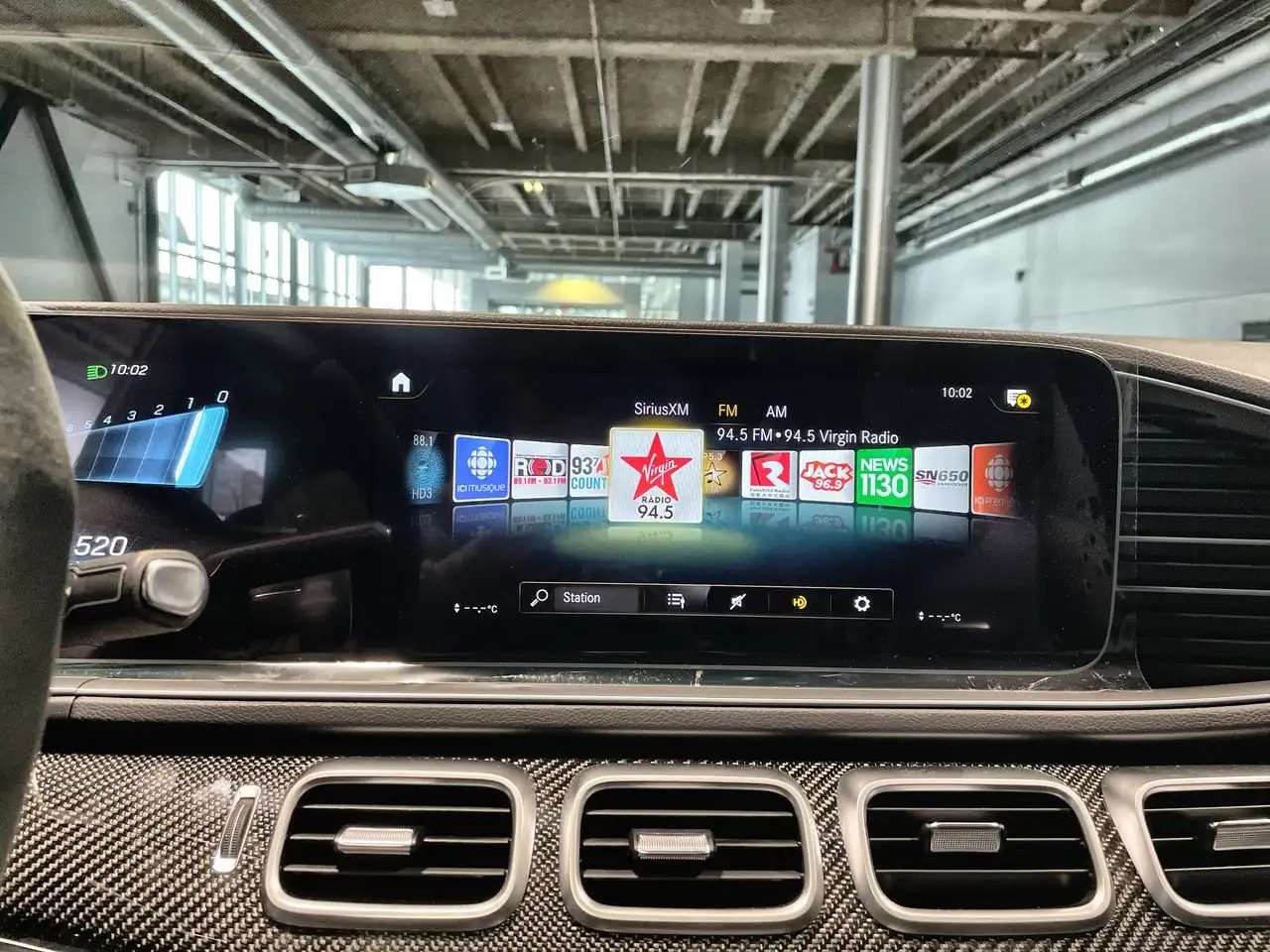 Mercedes-Benz GLE - Image 23