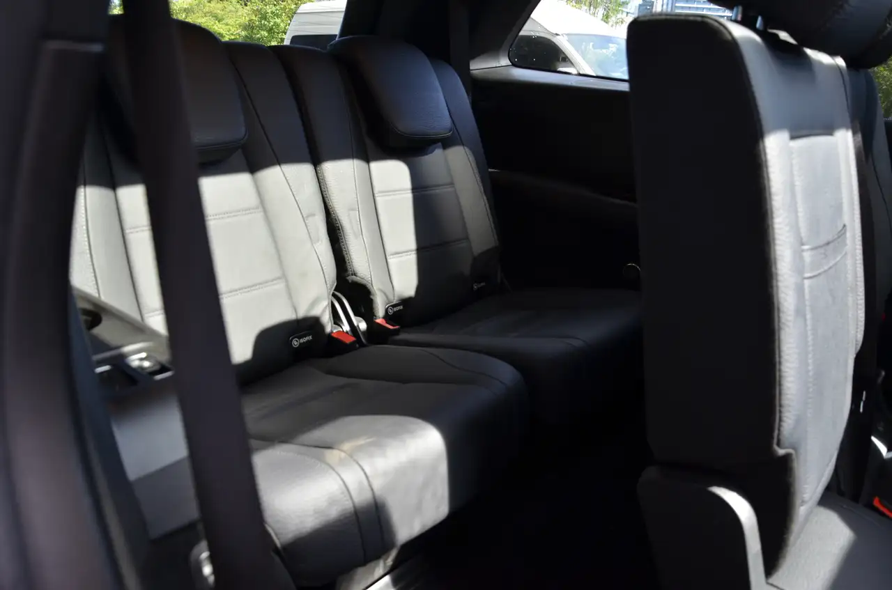 Mercedes-Benz GLS - Image 19