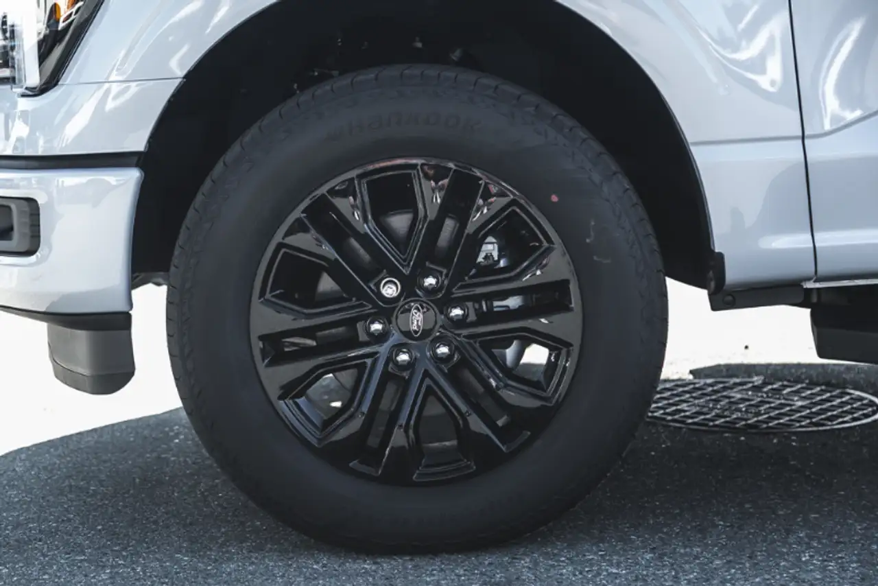 Ford F-150 - Image 5