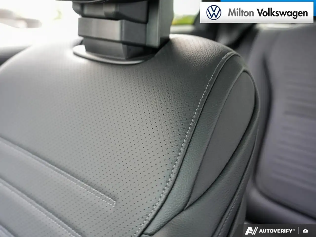 Mercedes-Benz GLC - Image 23