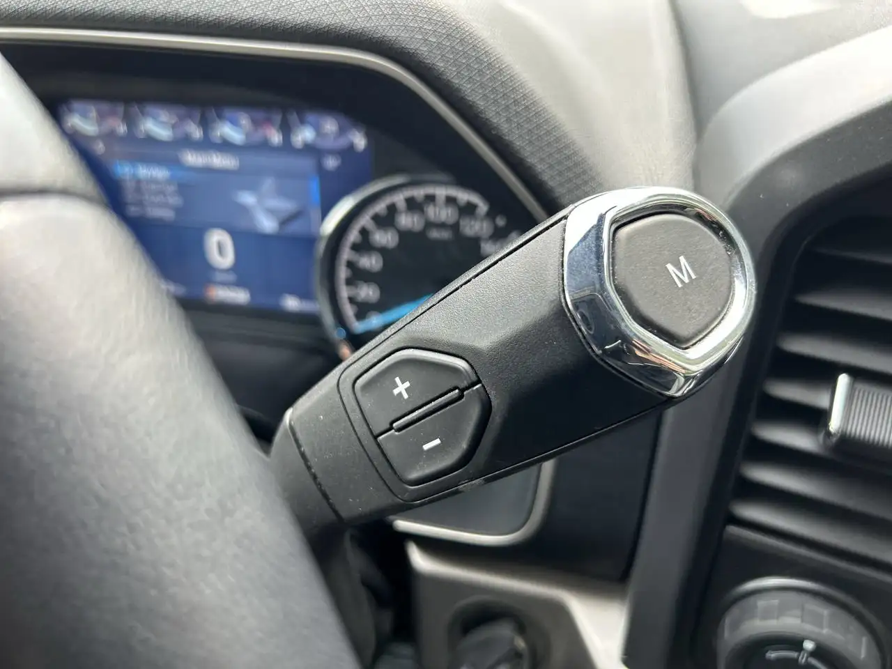 Ford F-150 - Image 28