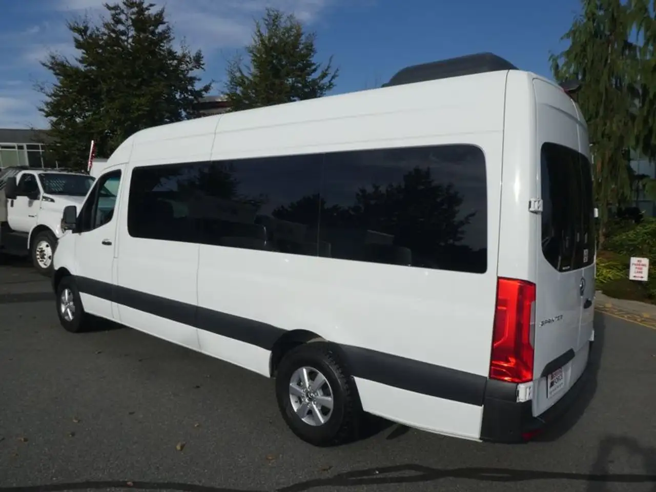 Mercedes-Benz Sprinter - Image 5