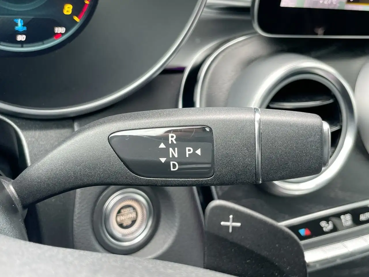 Mercedes-Benz GLC - Image 28