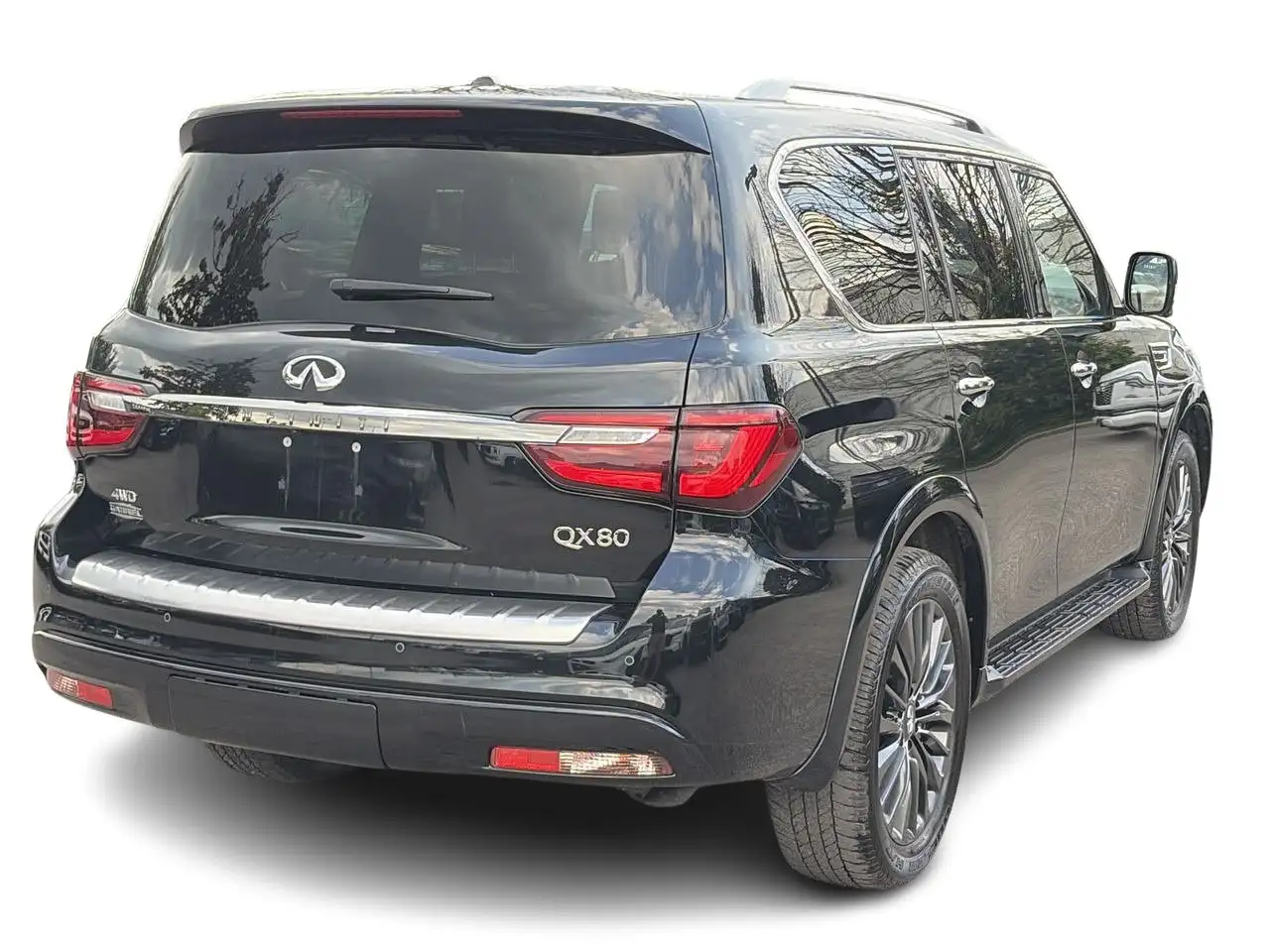 Infiniti QX80 - Image 13