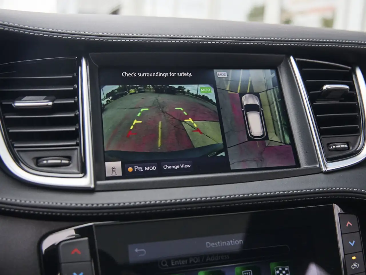 Infiniti QX50 - Image 33