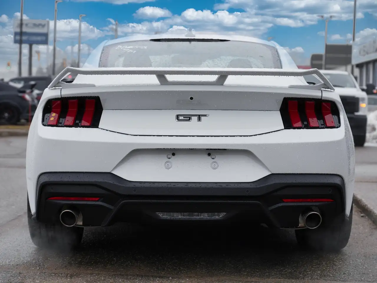 Ford Mustang - Image 6