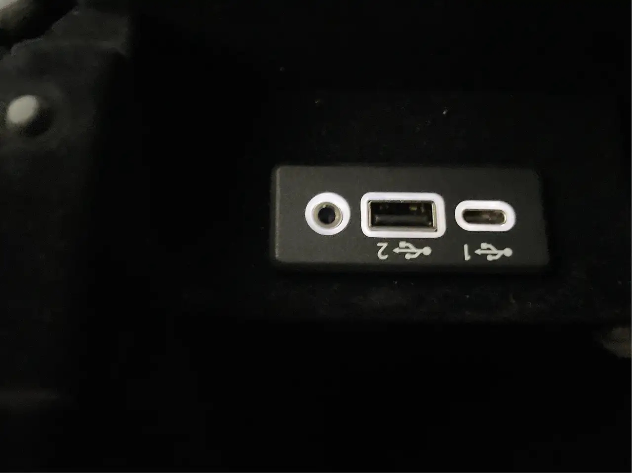 Infiniti Q50 - Image 27