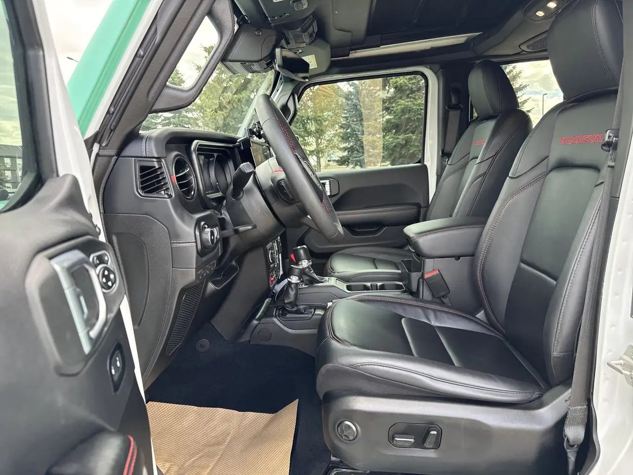 Jeep Wrangler - Image 21