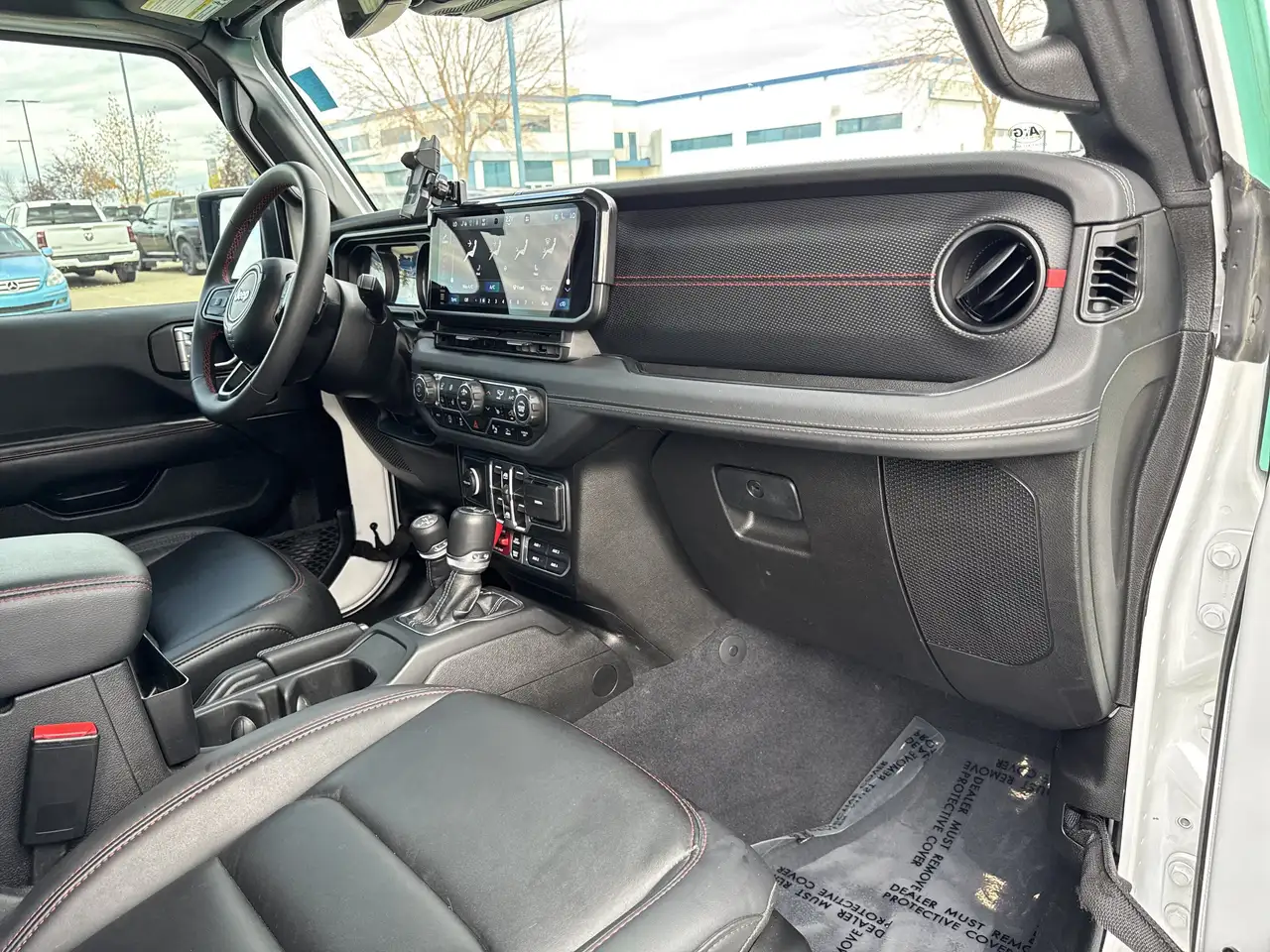 Jeep Wrangler - Image 11