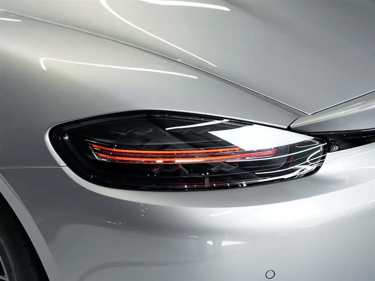 Porsche 718 Spyder - Image 19