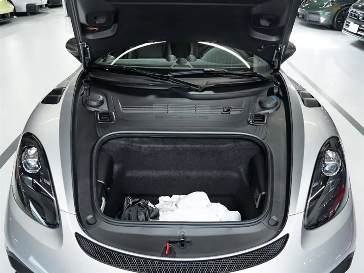 Porsche 718 Spyder - Image 26