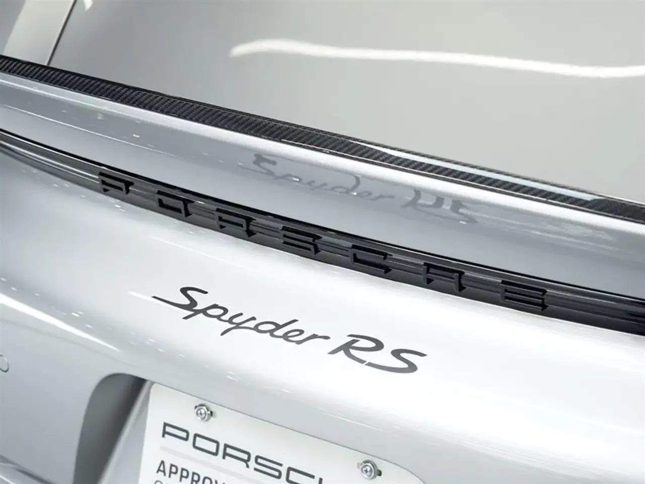 Porsche 718 Spyder - Image 17