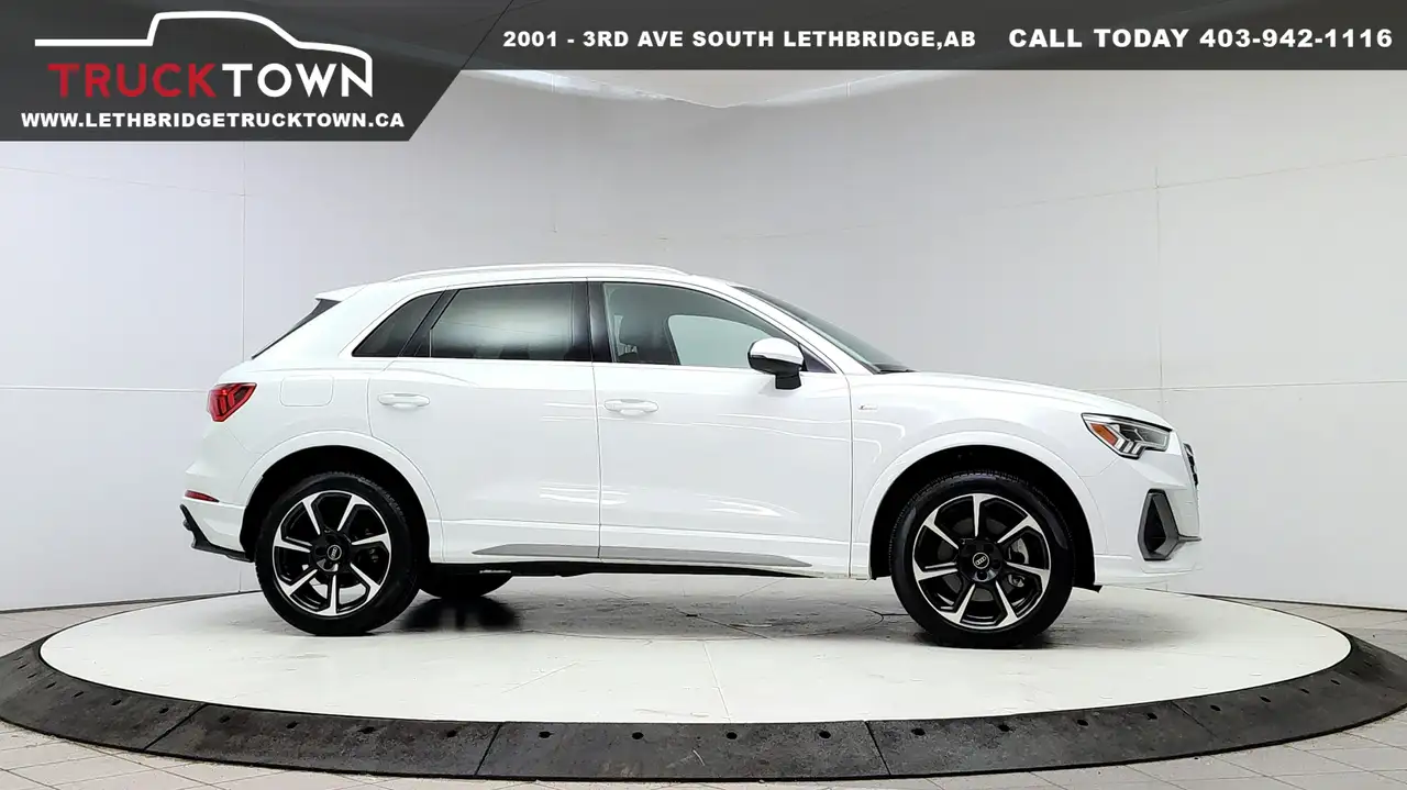 Audi Q3 - Image 2