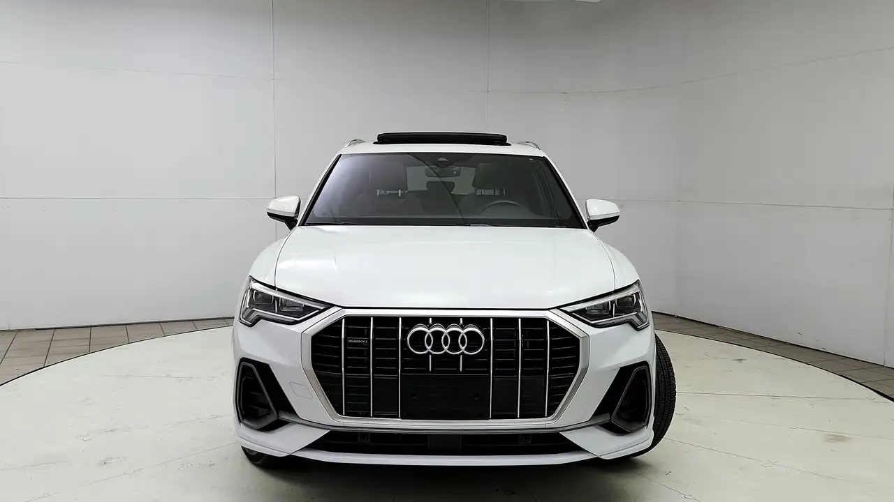 Audi Q3 - Image 26