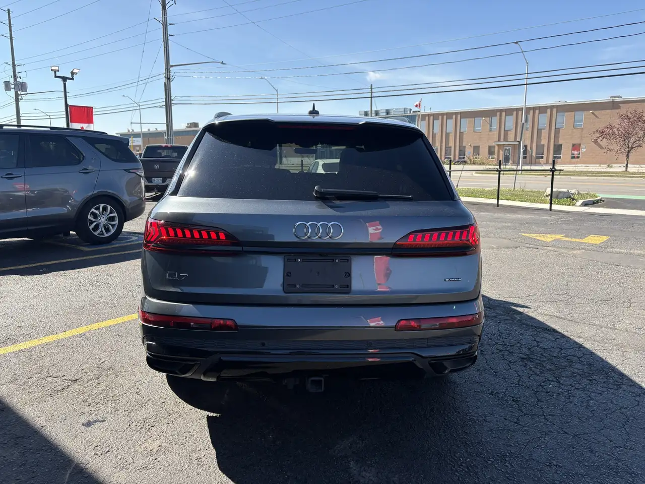 Audi Q7 - Image 7