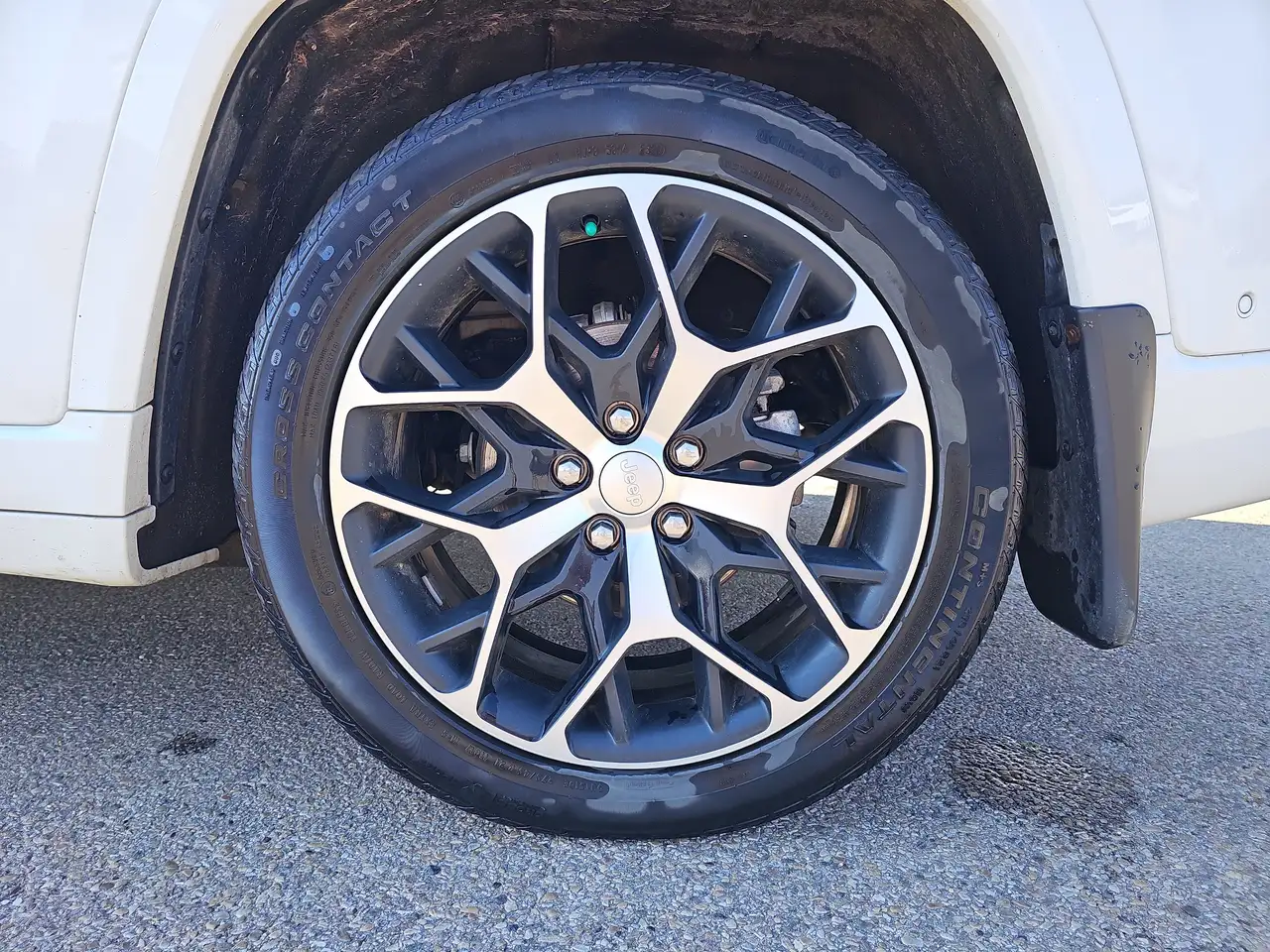 Jeep Grand Cherokee - Image 12