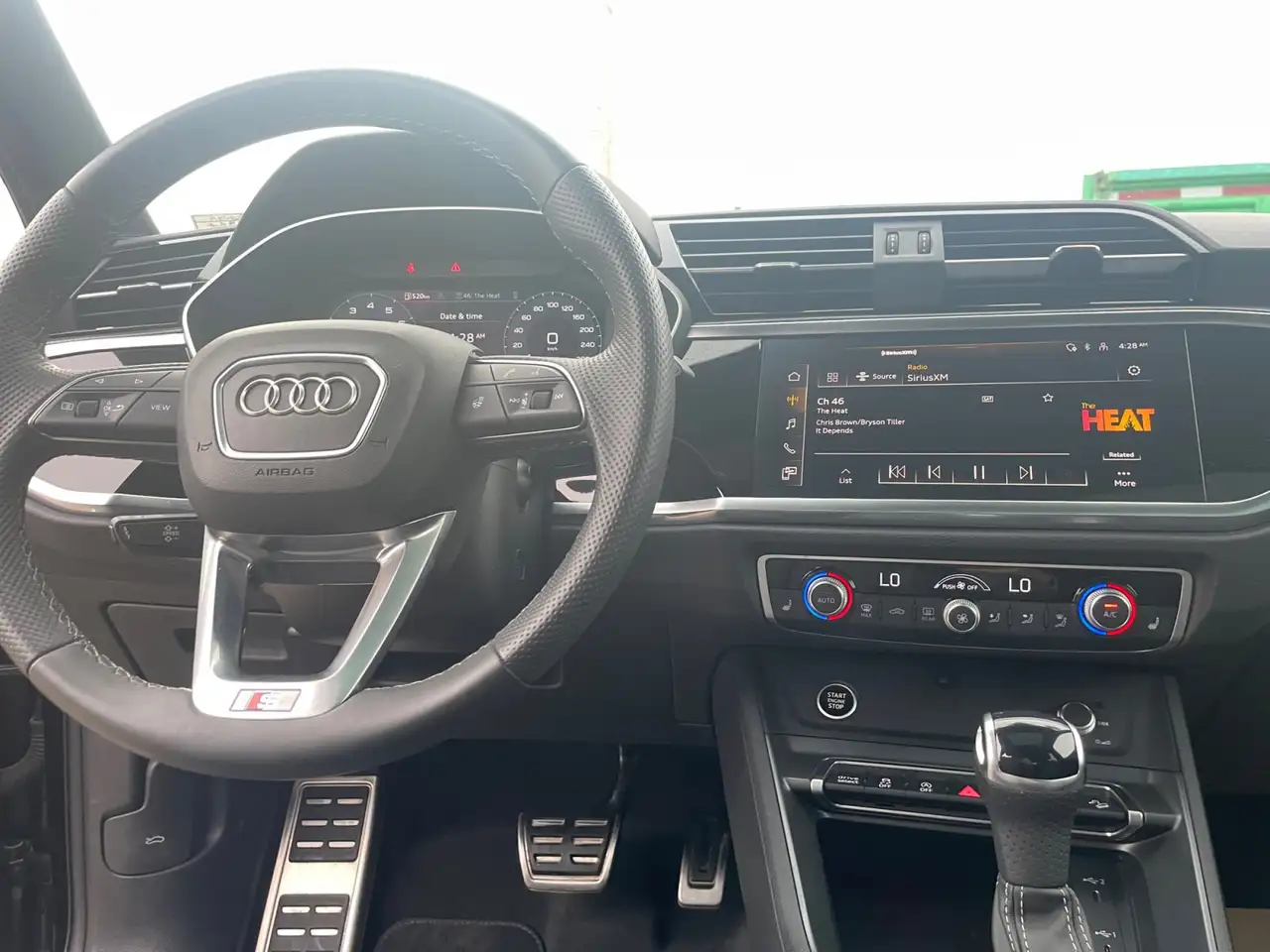 Audi Q3 - Image 20