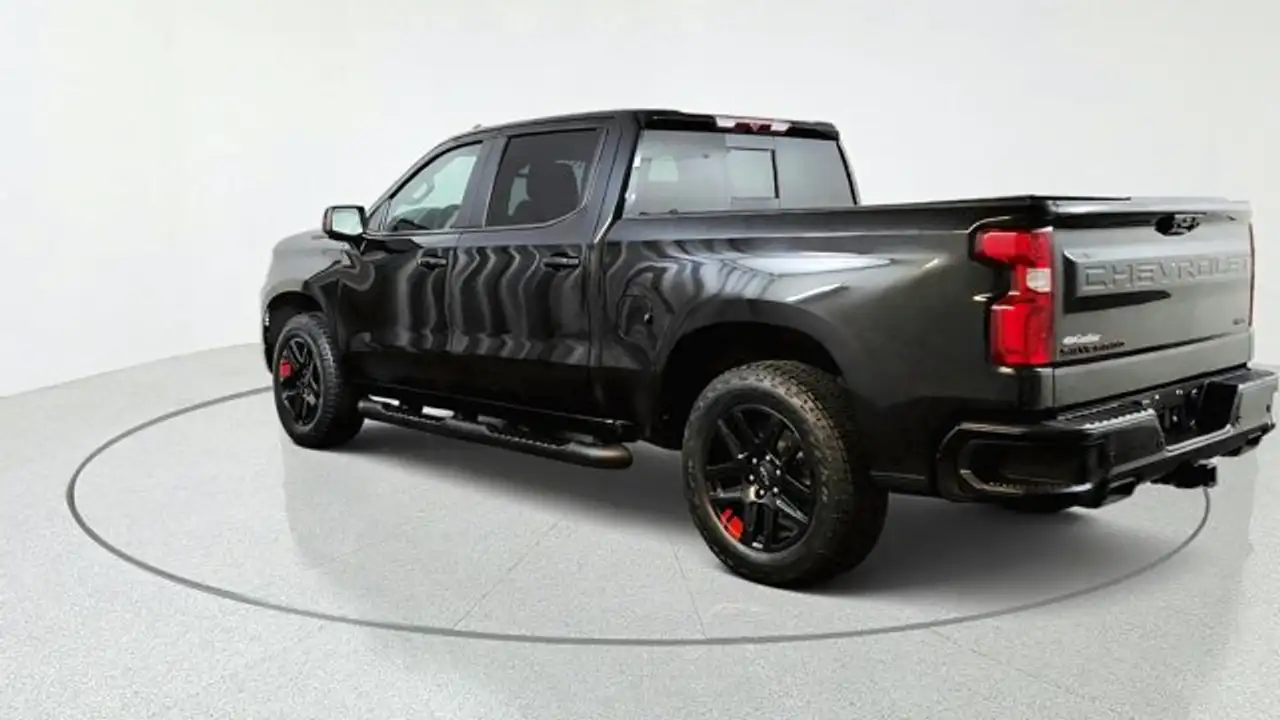 Chevrolet Silverado 1500 - Image 4