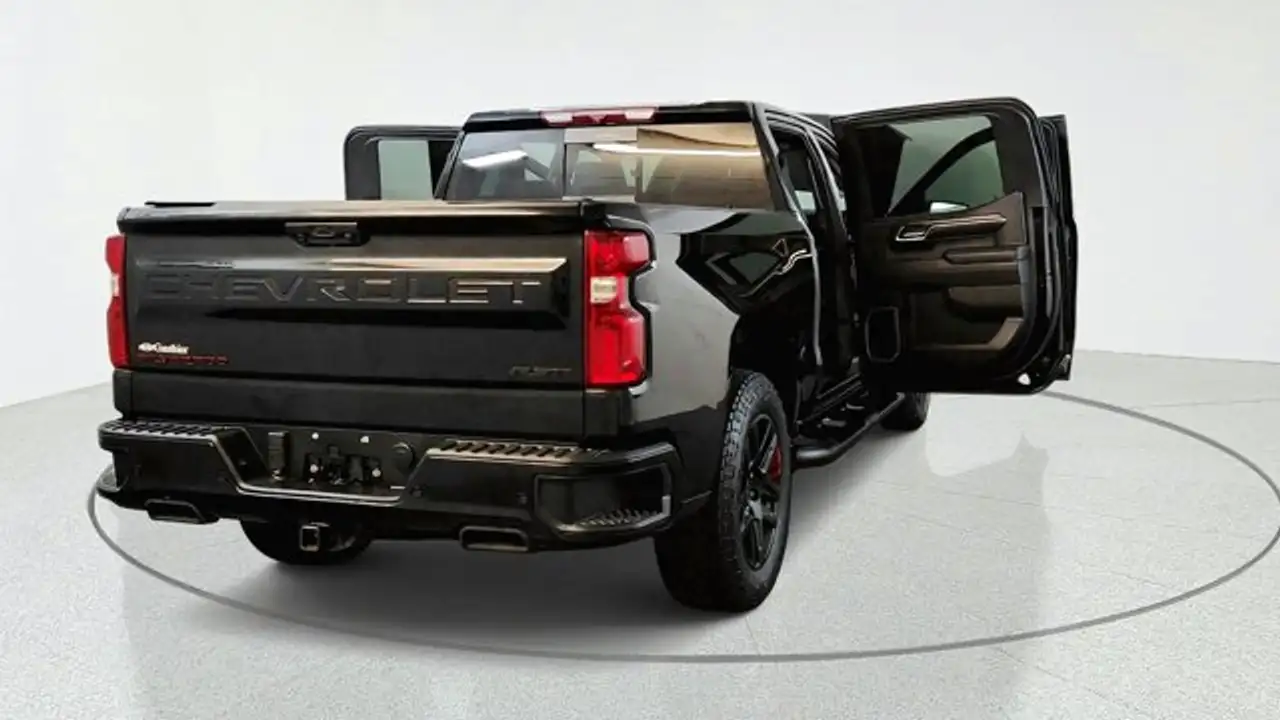 Chevrolet Silverado 1500 - Image 9
