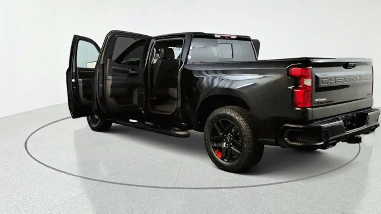 Chevrolet Silverado 1500 - Image 10