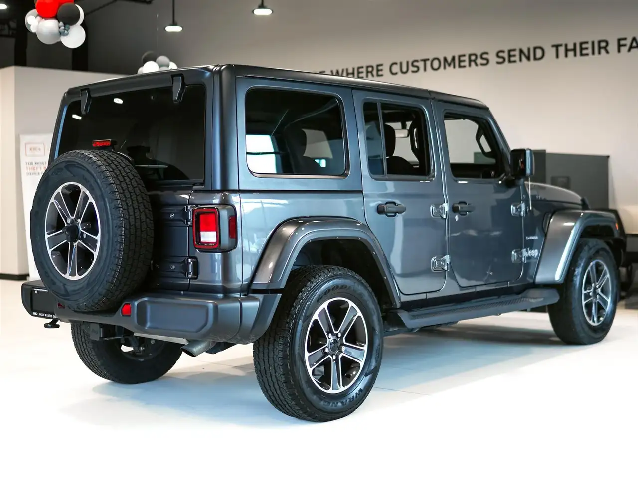 Jeep Wrangler - Image 9