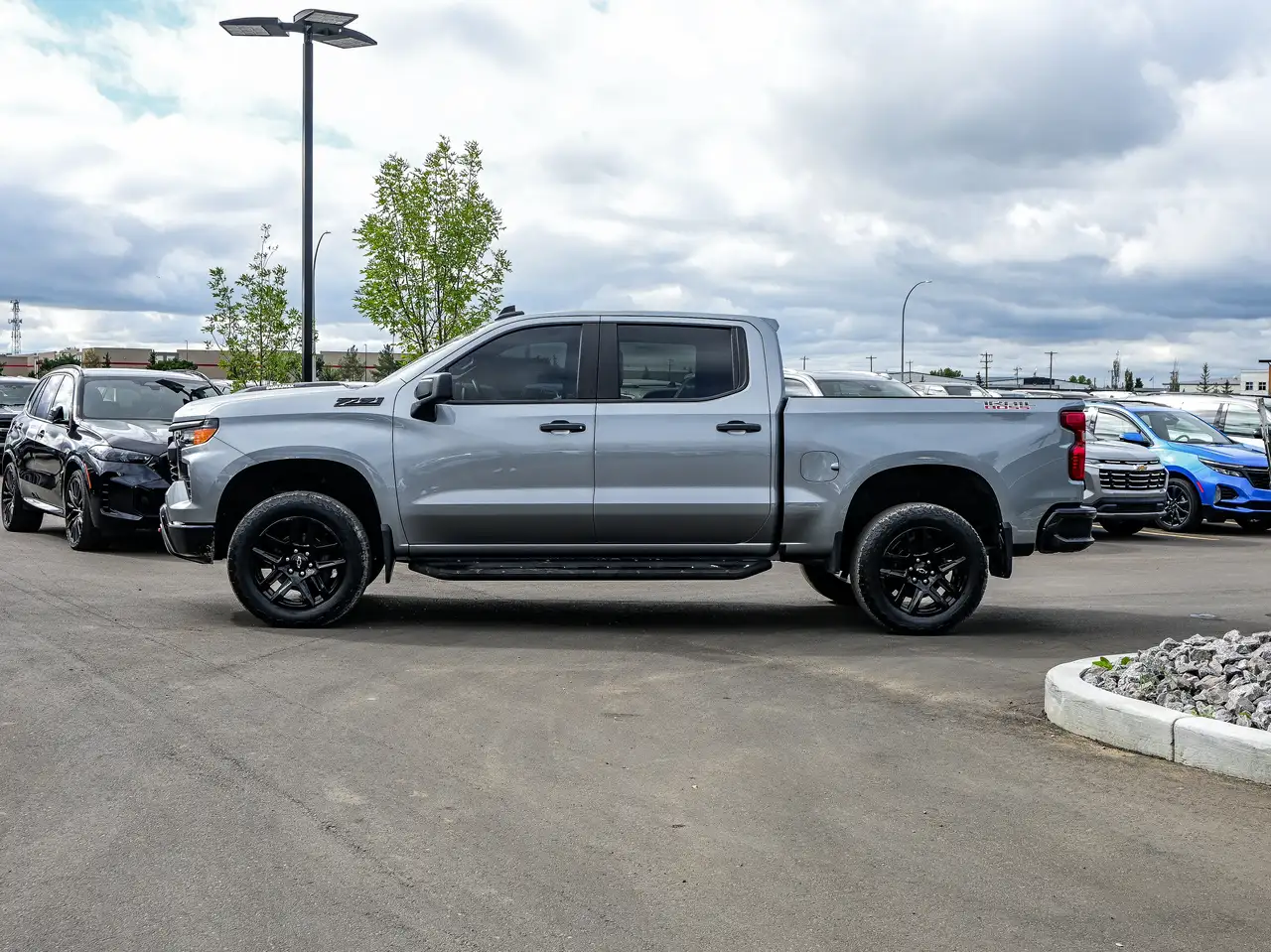 Chevrolet Silverado 1500 - Image 10