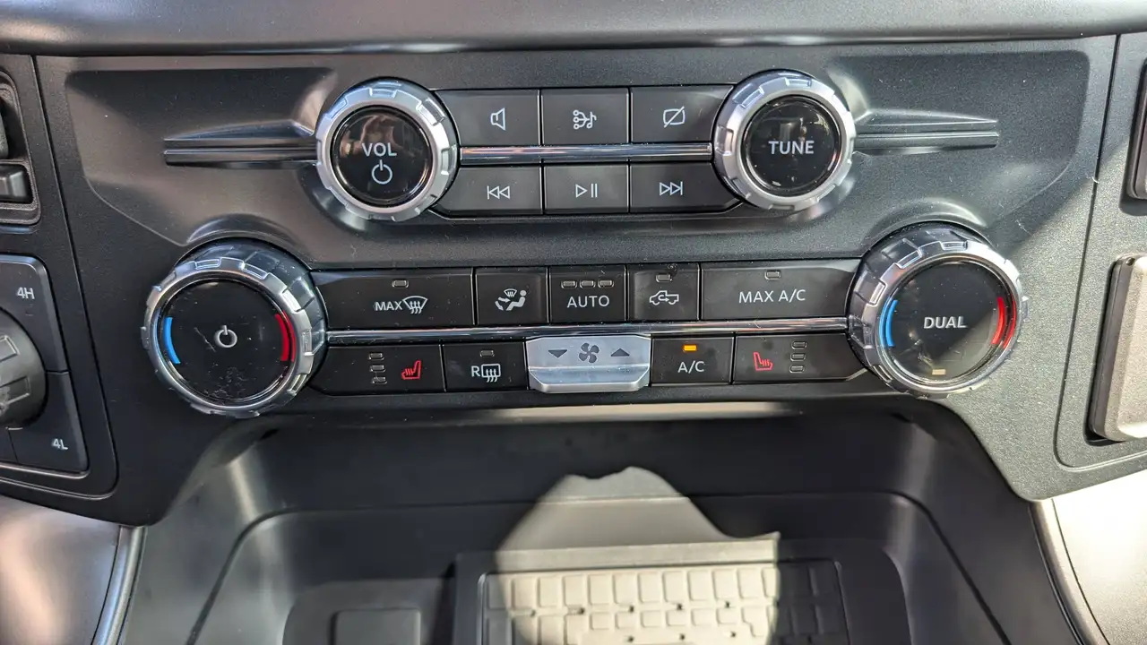 Ford F-150 - Image 26
