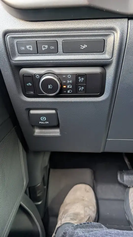 Ford F-150 - Image 21
