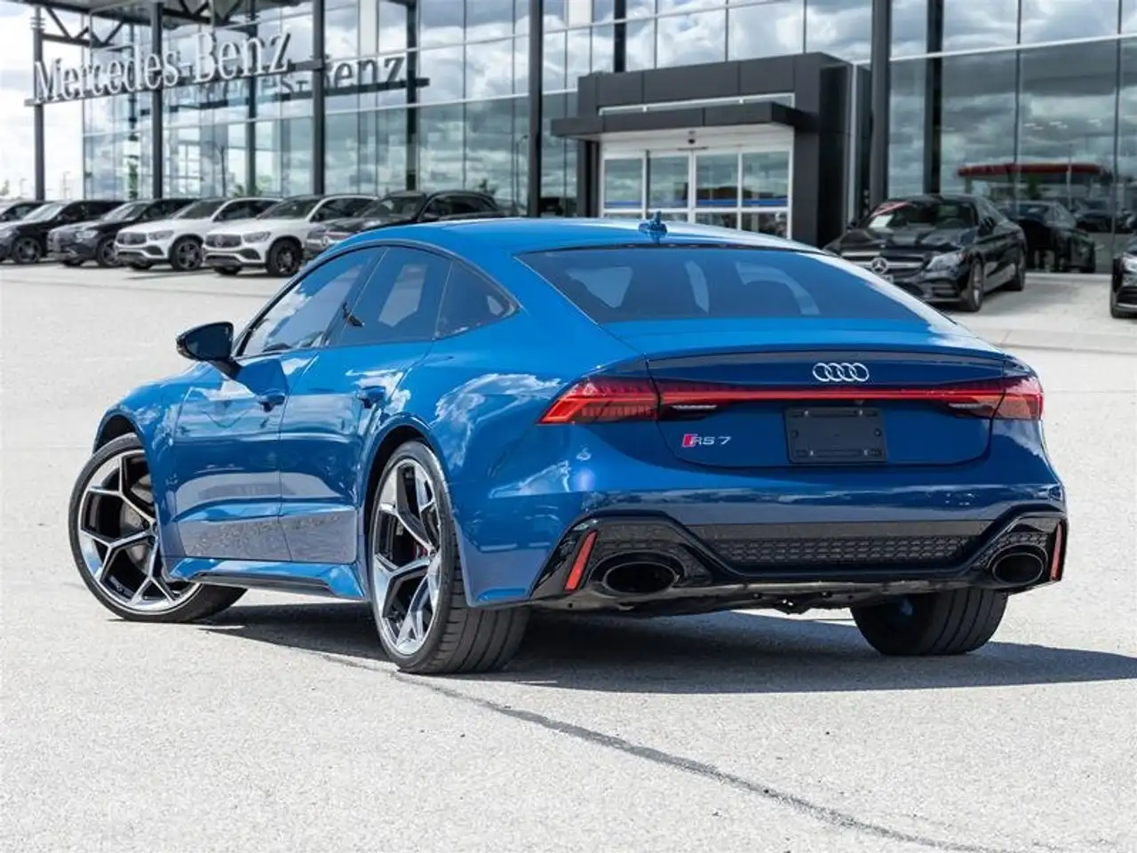 Audi RS7 - Image 10