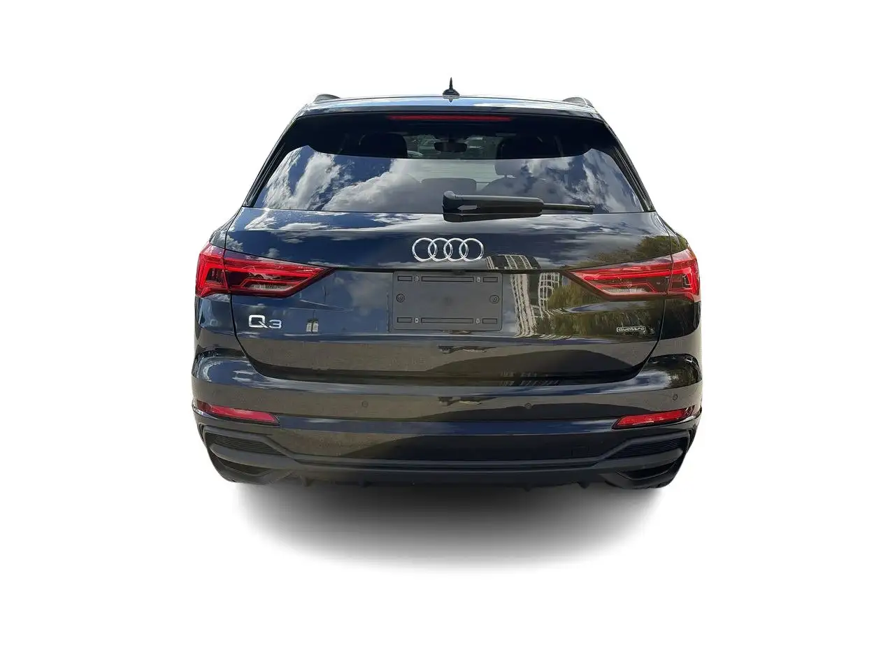 Audi Q3 - Image 12