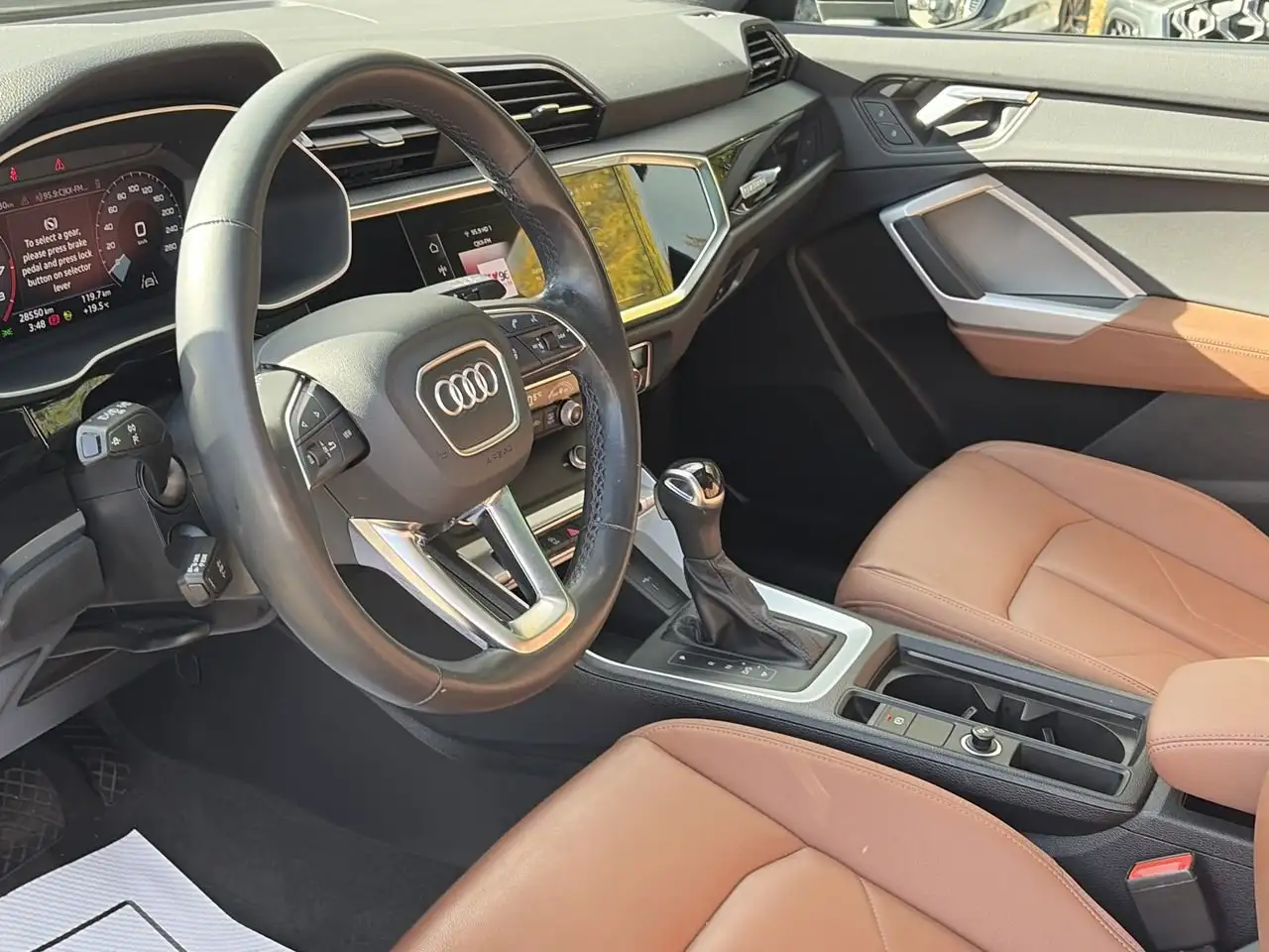 Audi Q3 - Image 29