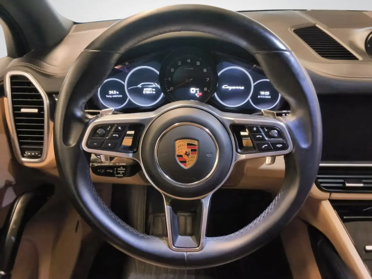Porsche Cayenne - Image 18