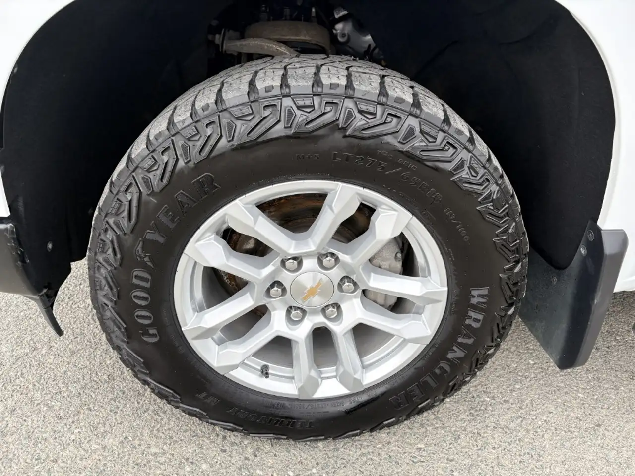 Chevrolet Silverado 1500 - Image 5