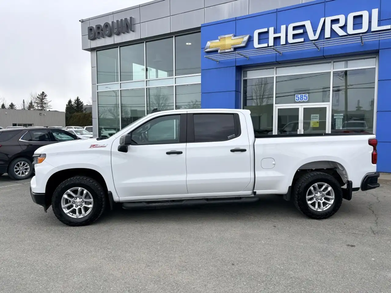 Chevrolet Silverado 1500 - Image 23