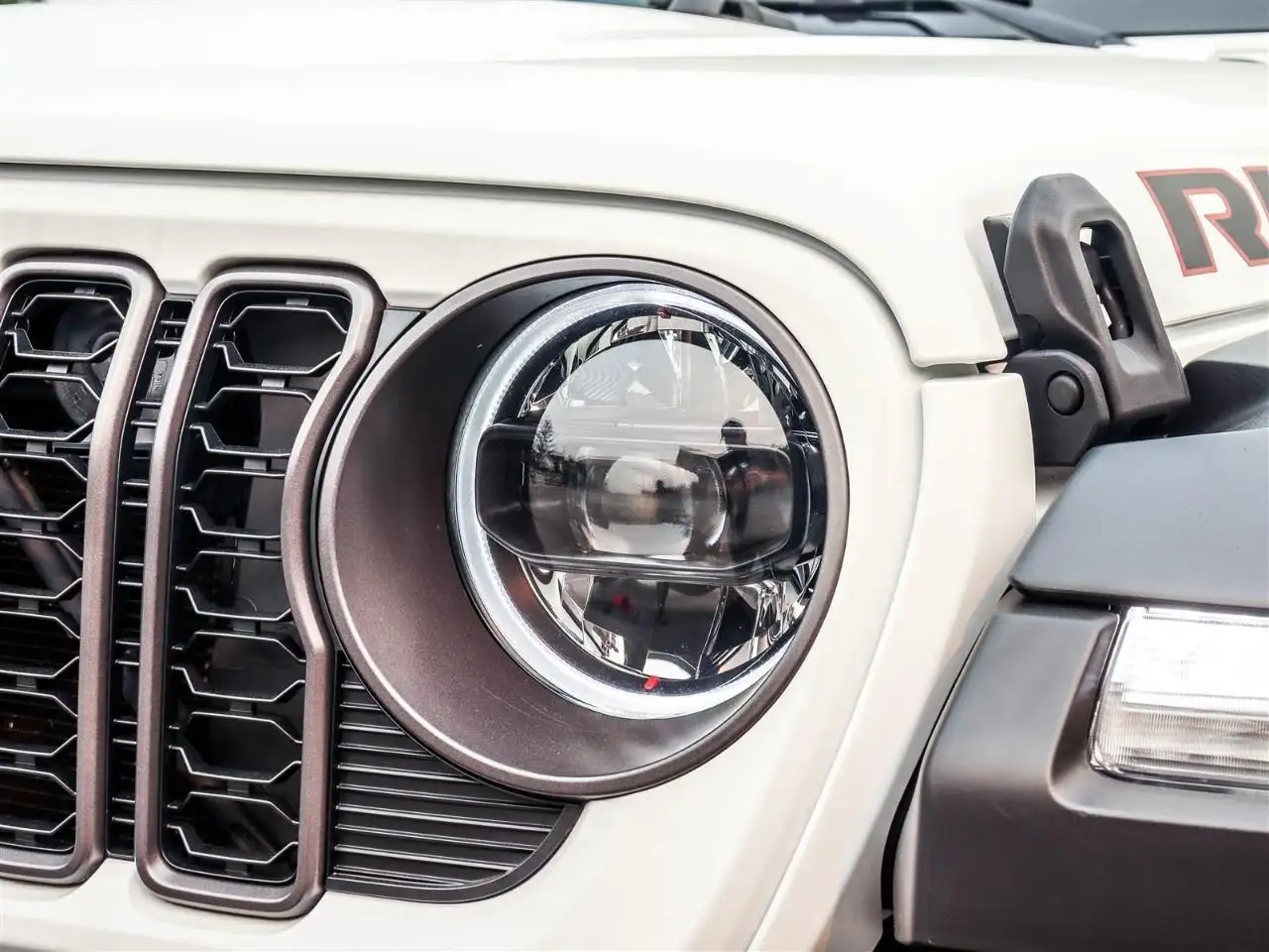Jeep Wrangler - Image 20