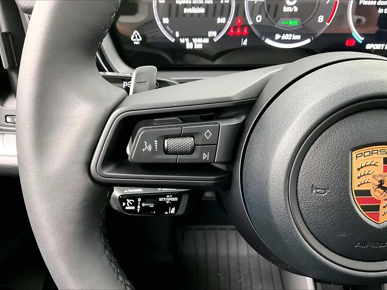 Porsche Cayenne - Image 19