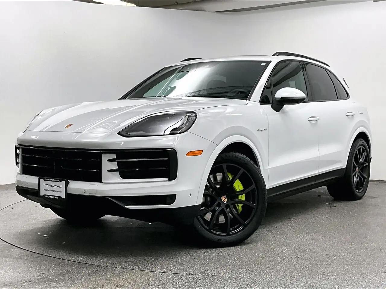 Porsche Cayenne - Image 38