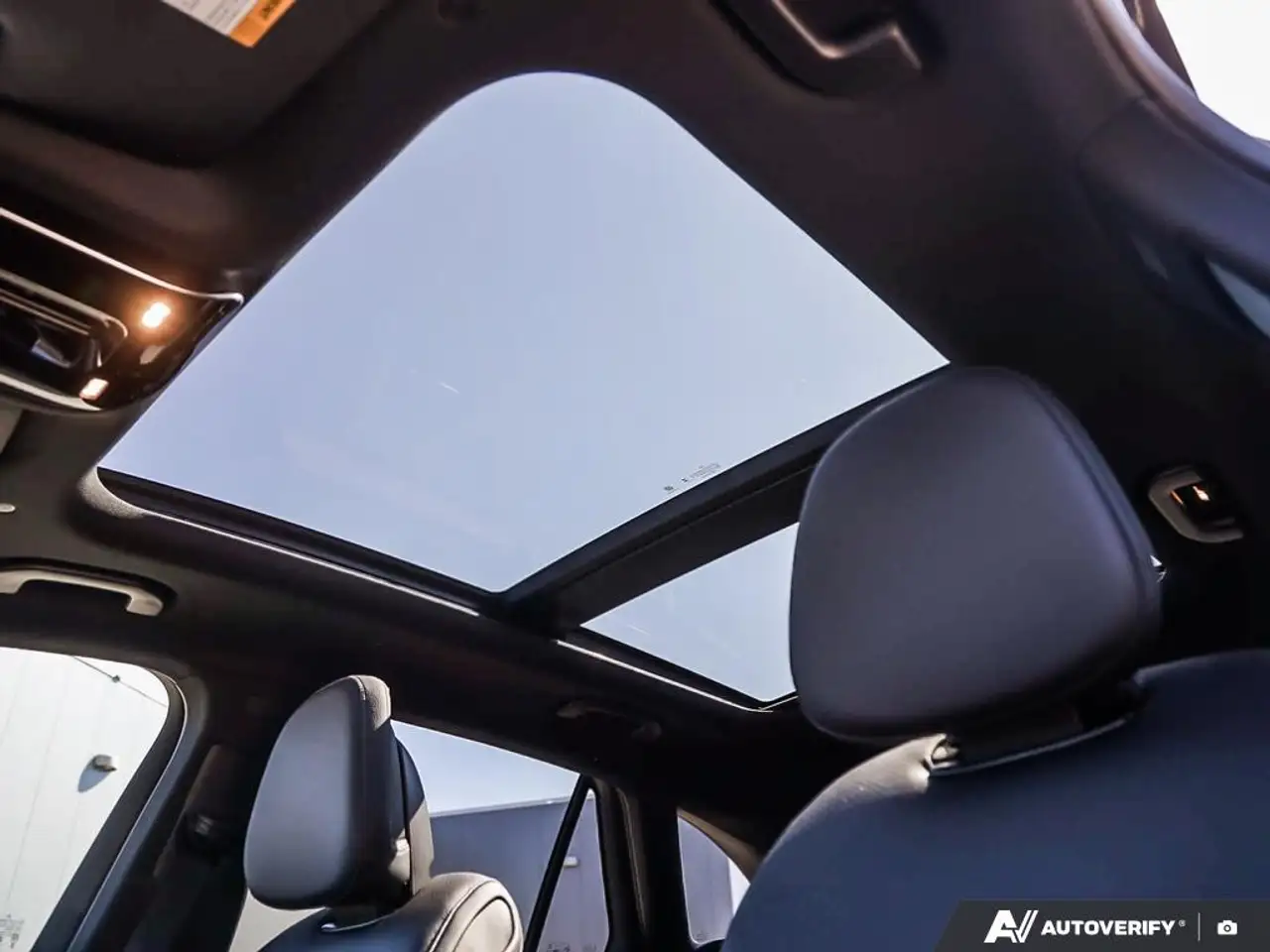 Mercedes-Benz GLC - Image 21