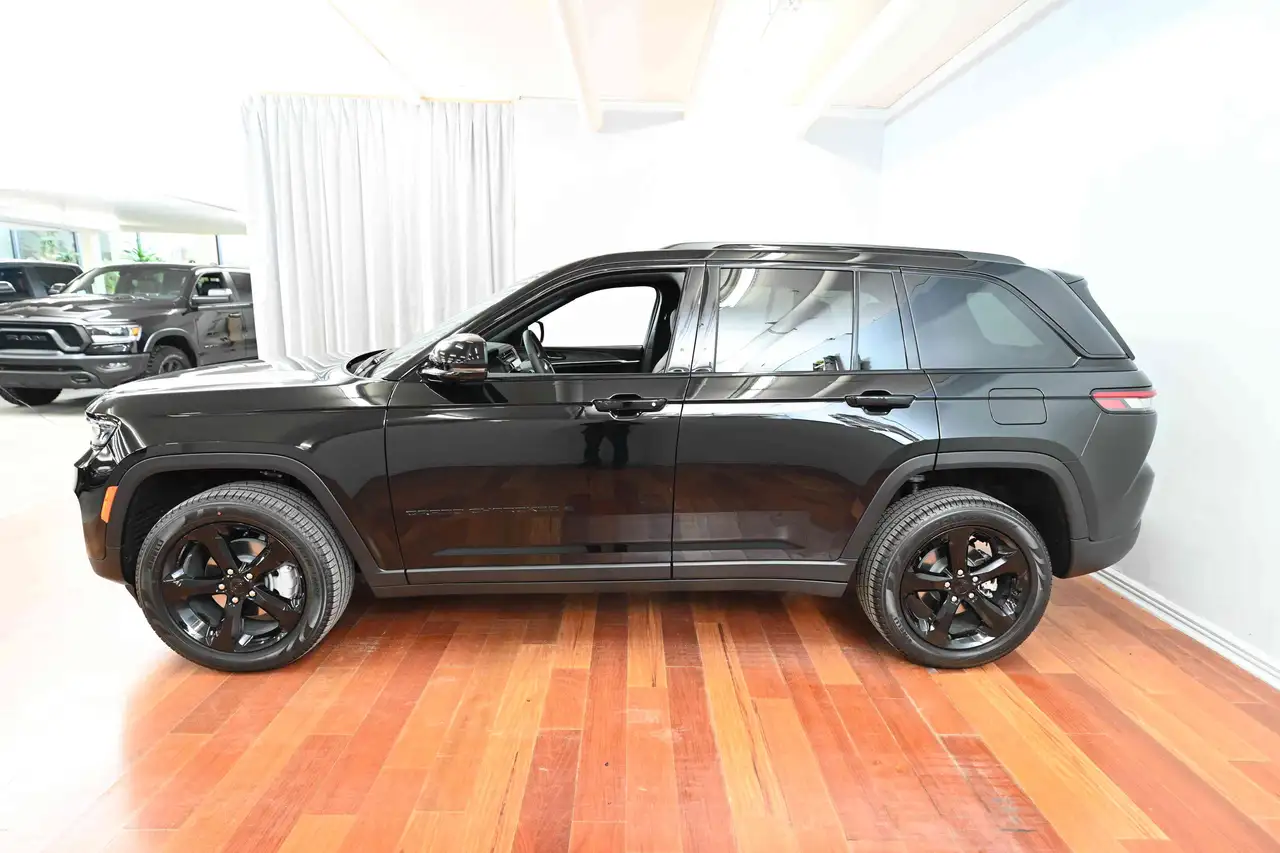 Jeep Grand Cherokee - Image 5