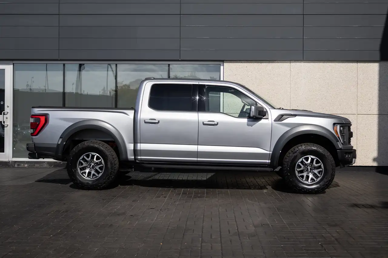 Ford F-150 - Image 10