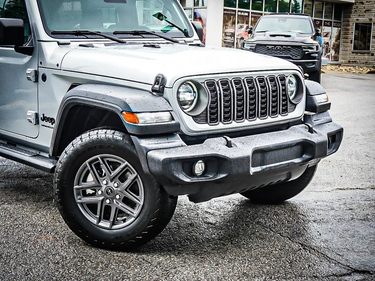Jeep Wrangler - Image 2
