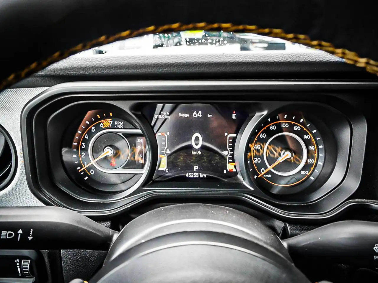 Jeep Wrangler - Image 22
