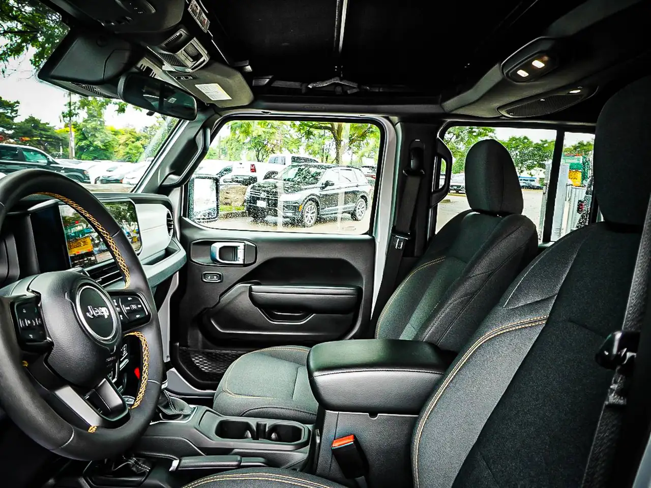 Jeep Wrangler - Image 14
