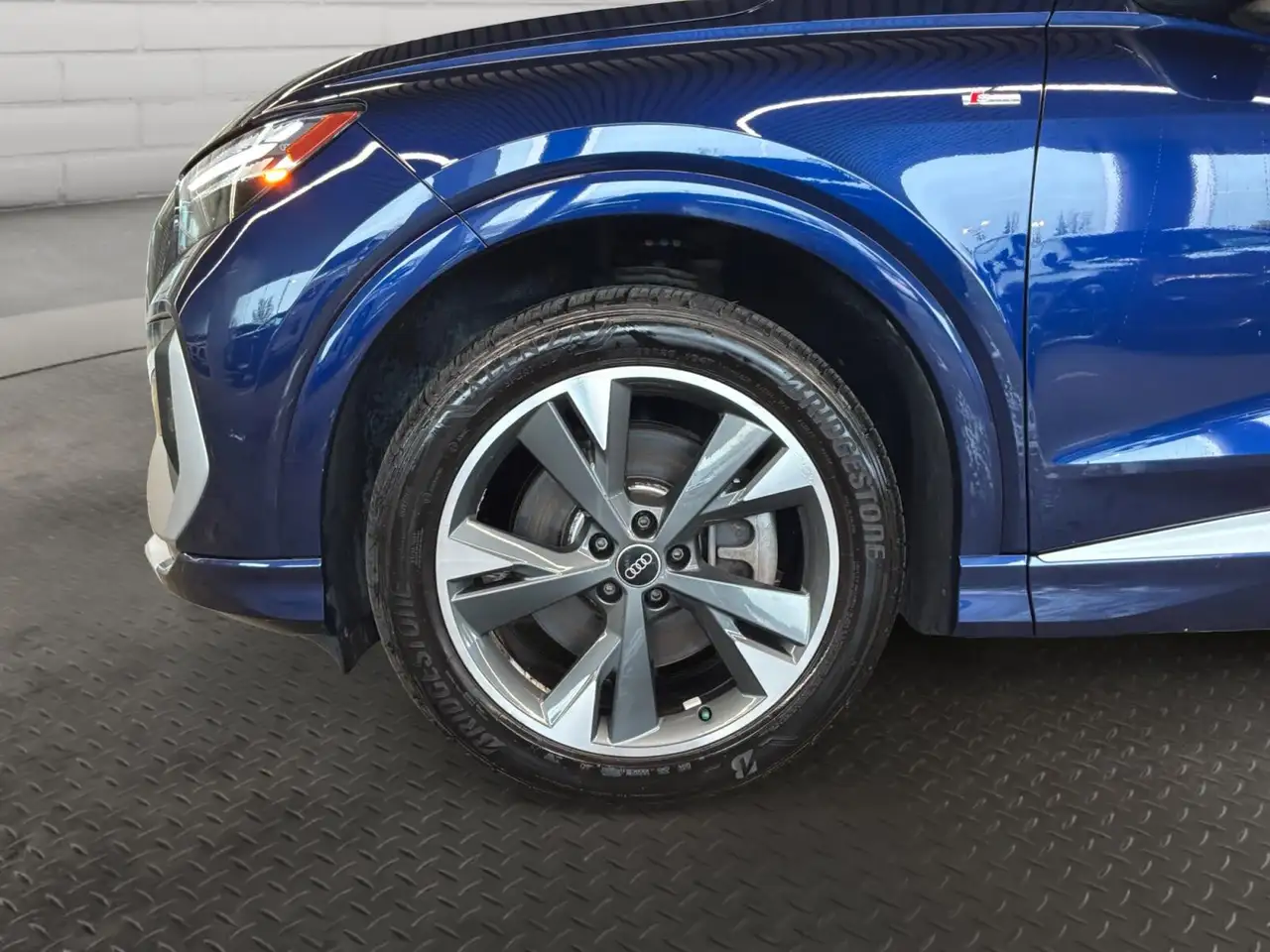 Audi Q4 e-tron - Image 19