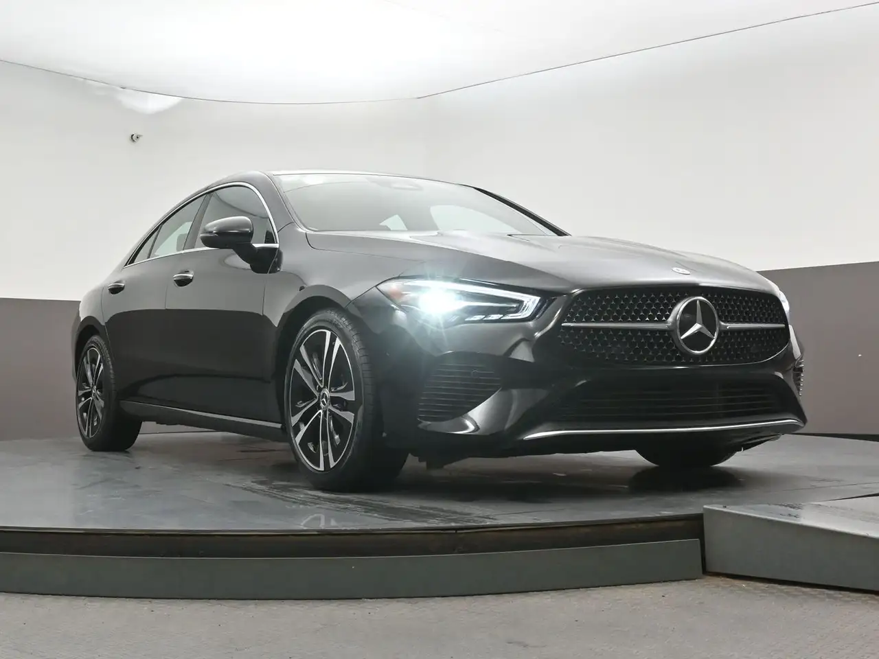 Mercedes-Benz CLA - Image 40