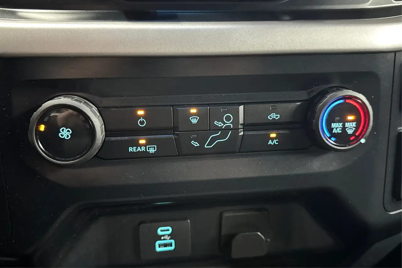 Ford F-150 - Image 31