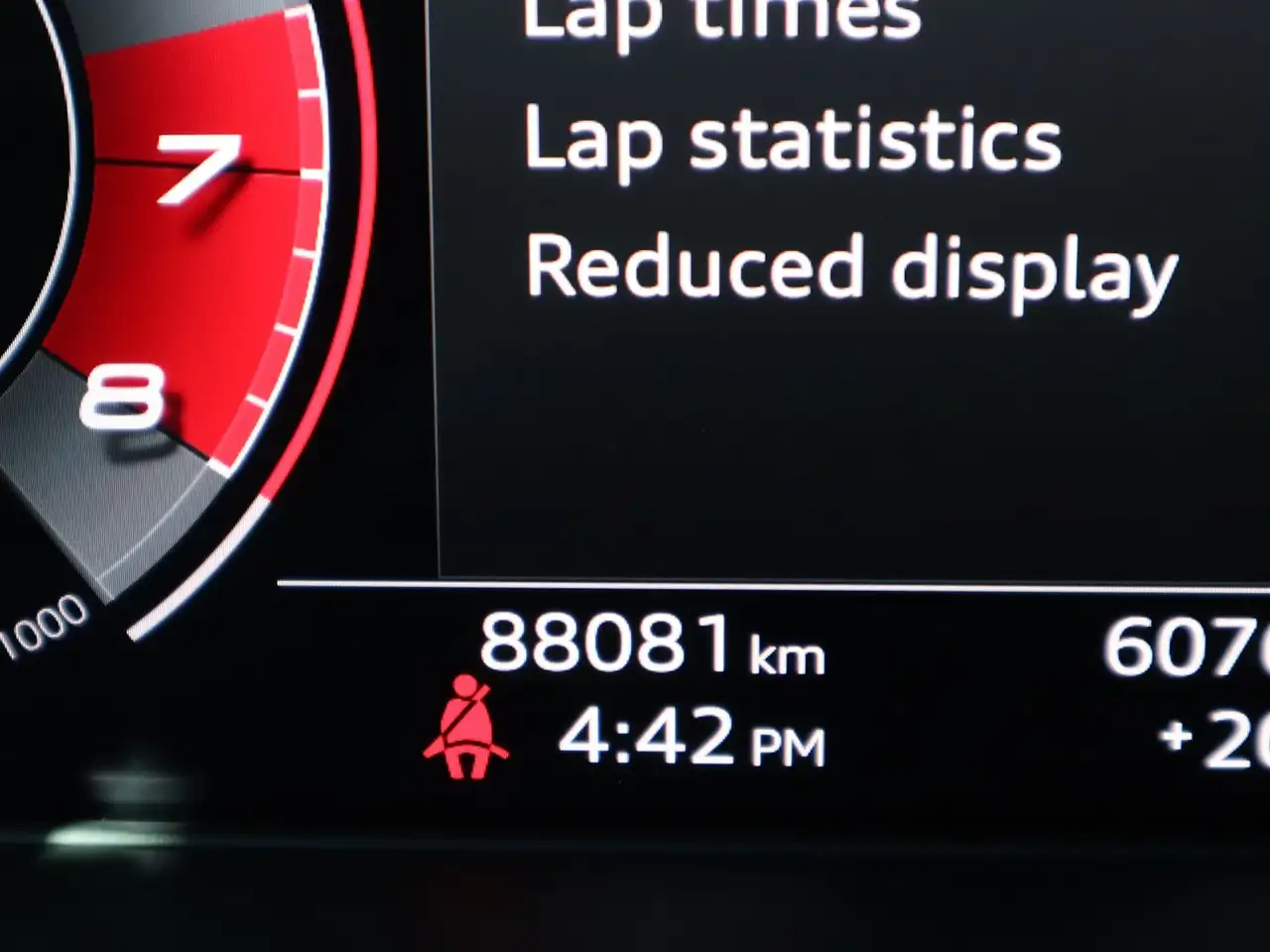Audi SQ5 - Image 20