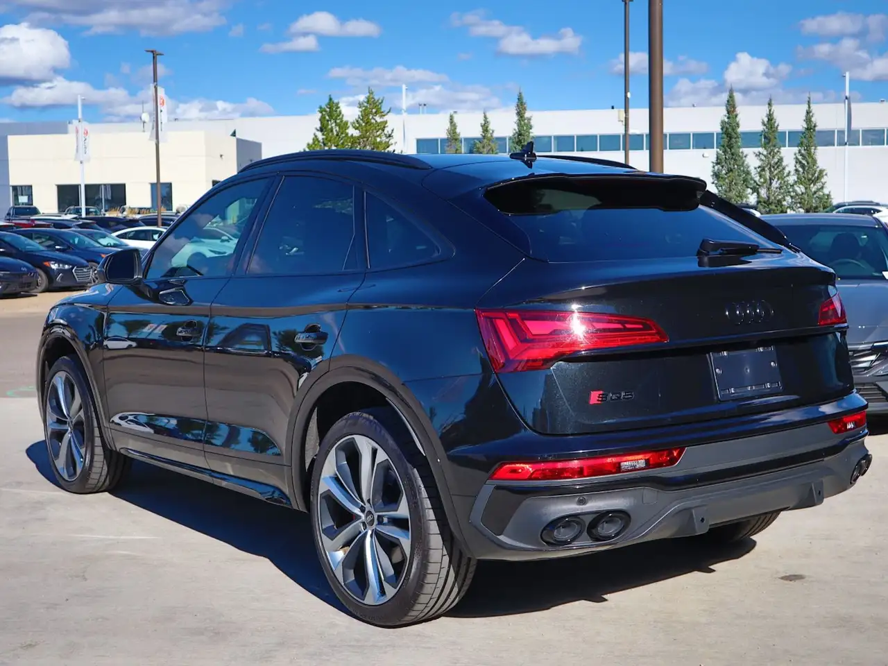 Audi SQ5 - Image 5