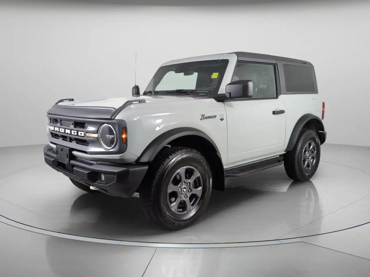 Ford Bronco - Image 28